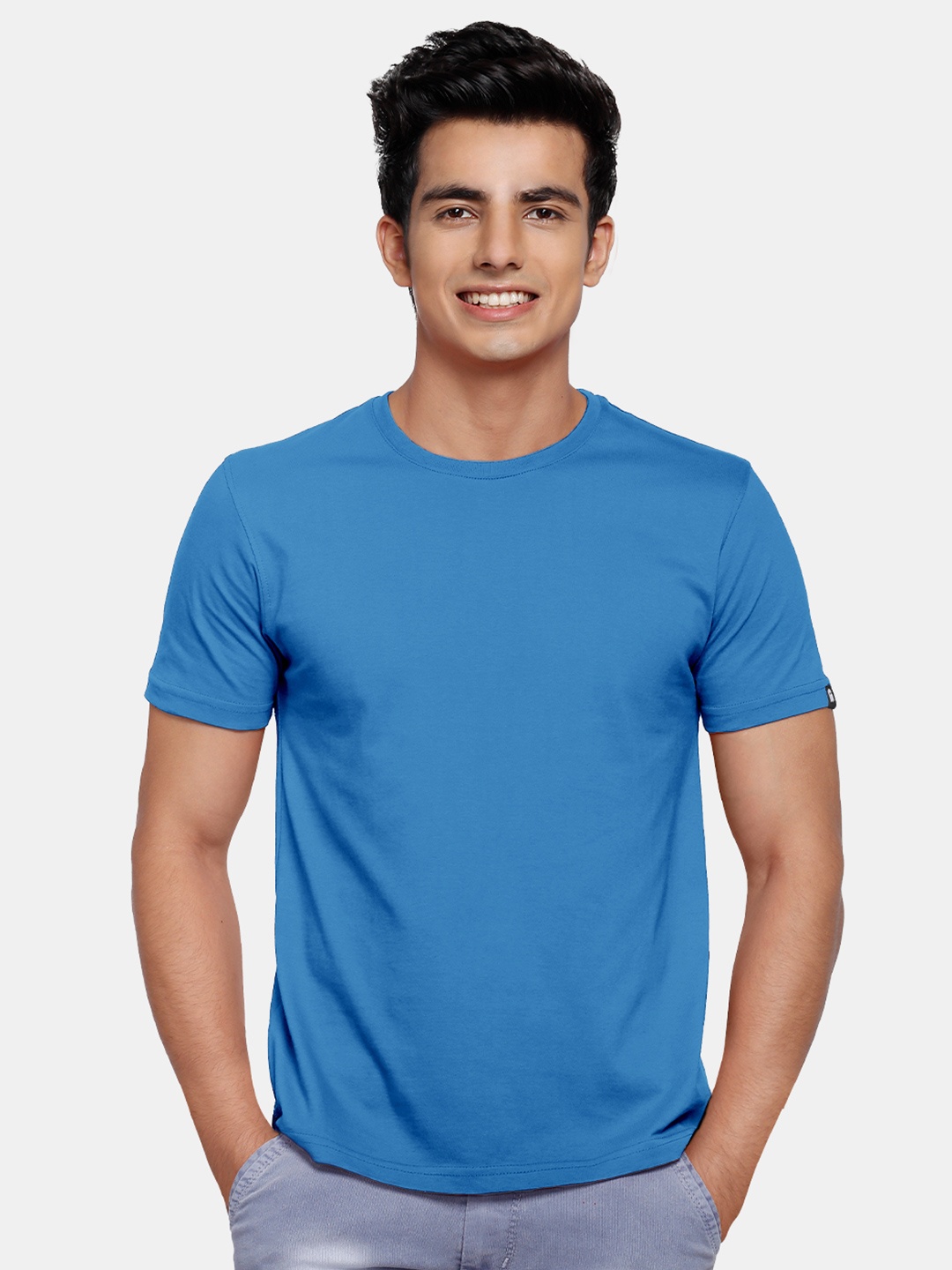 

The Souled Store Men Blue V-Neck Applique T-shirt