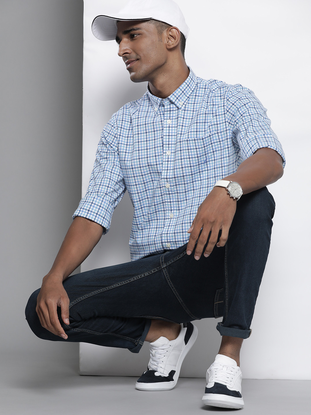 

Nautica Men Blue & White Slim Fit Gingham Checked Casual Shirt