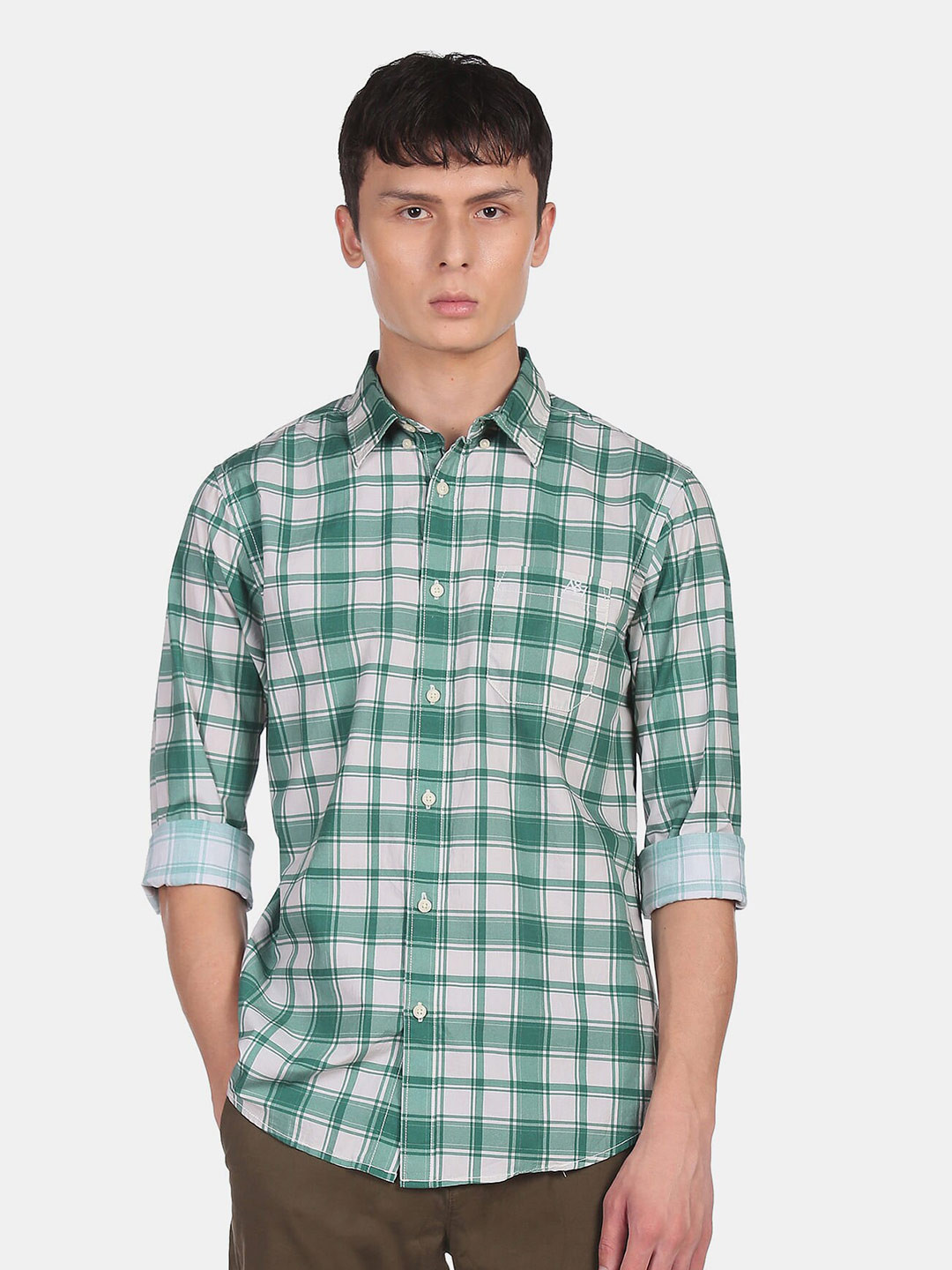 

Aeropostale Men Green Checked Casual Shirt