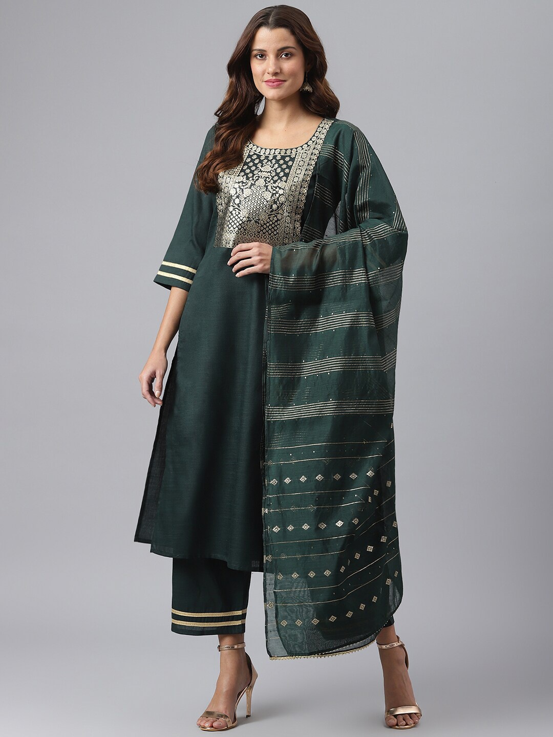 

KALINI Women Green Ethnic Motifs Yoke Design Kurta Set