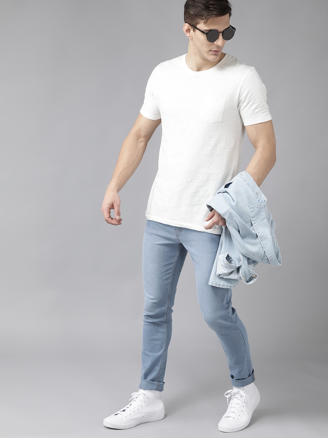 

Roadster Men Blue Slim Tapered Fit Light Fade Stretchable Jeans