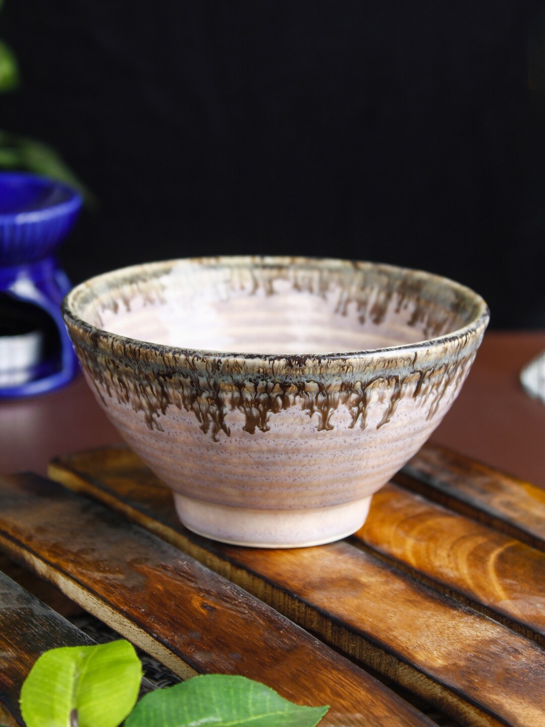 

MARKET99 Unisex Pink Dinnerware