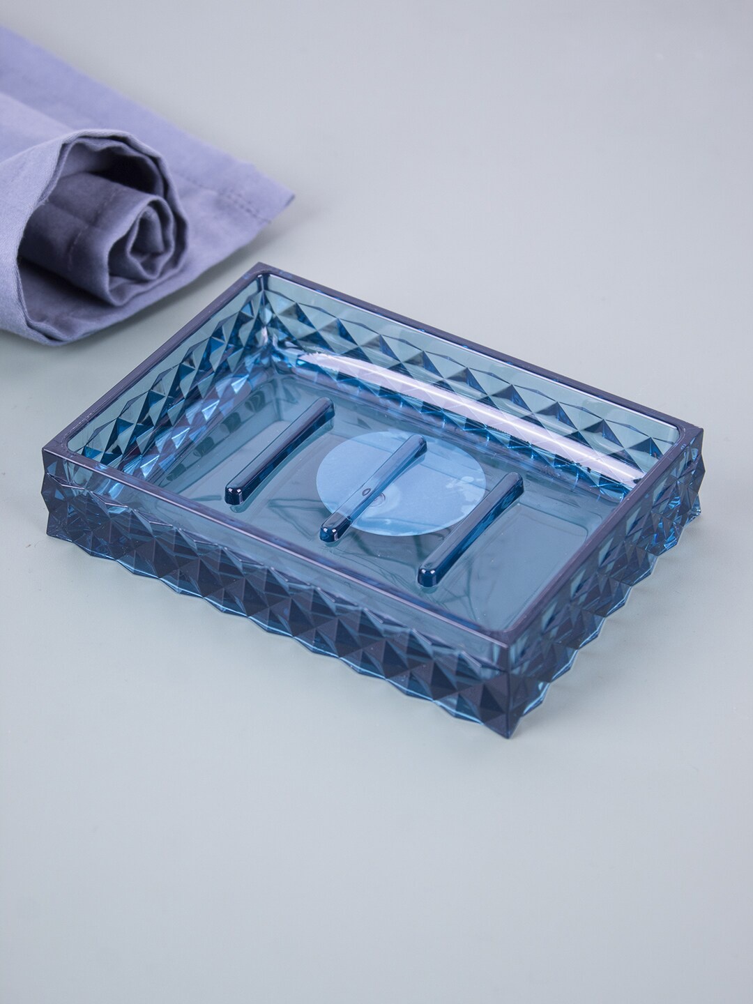 

MARKET99 Blue Self Design Plastic Soap Dish