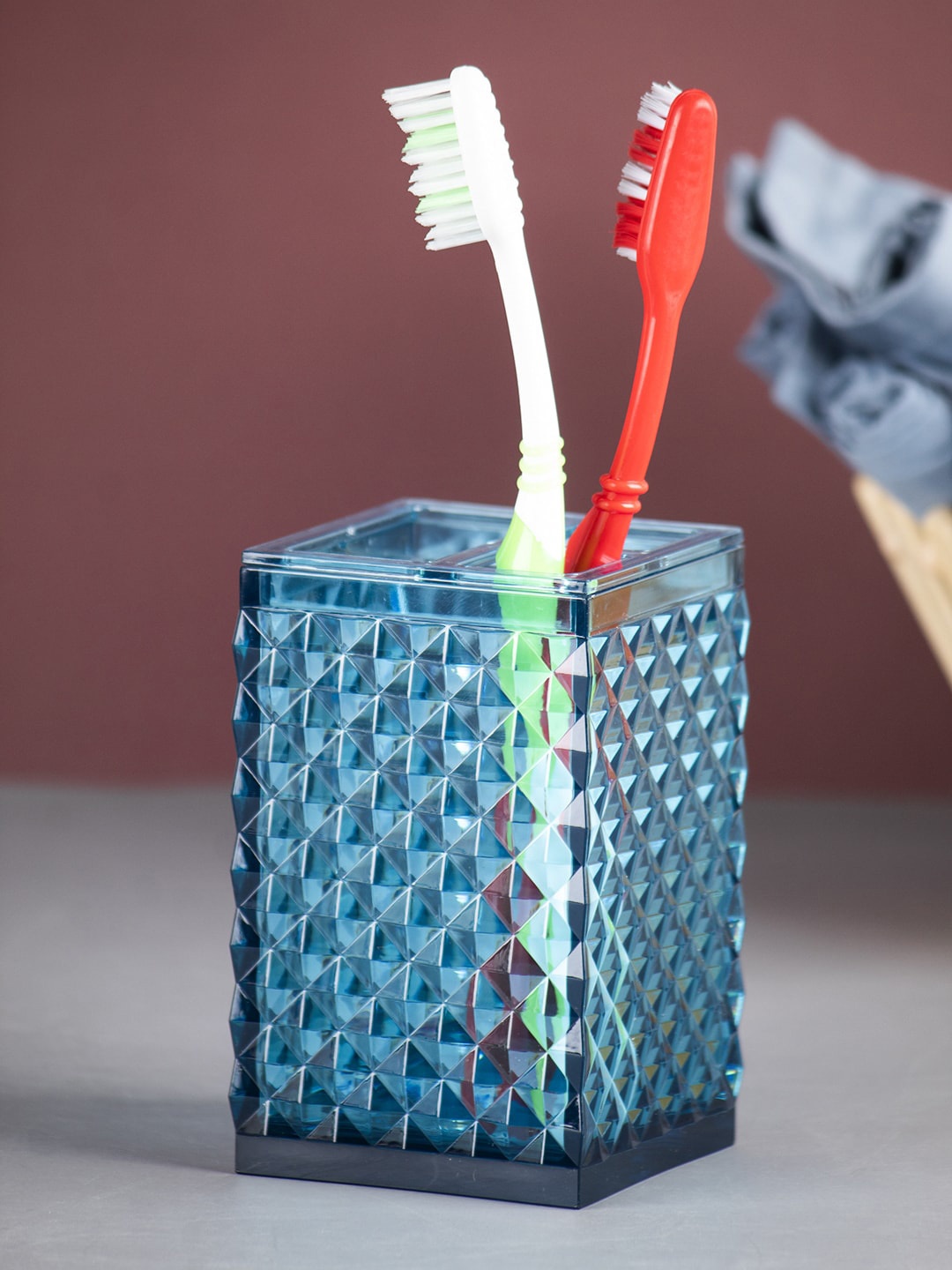 

MARKET99 Blue Toothbrush Holder