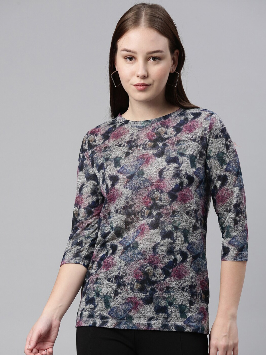 

LAYA Women Grey Floral Printed T-shirt