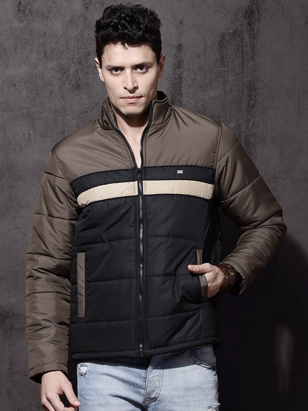 

Roadster Men Black Colourblocked Puffer Jacket