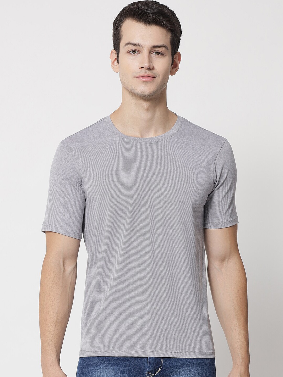 

LE BOURGEOIS Men Grey T-shirt