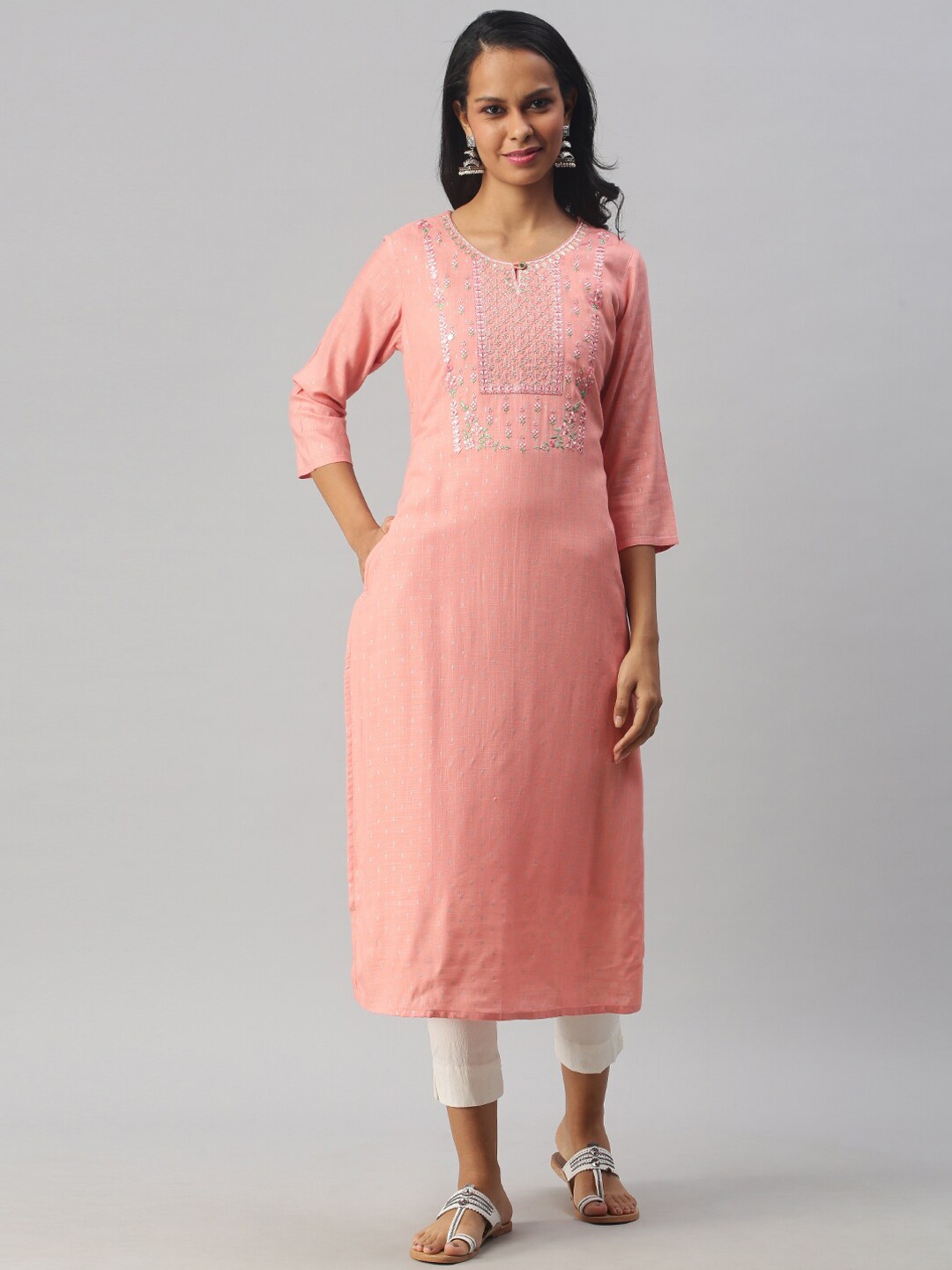 

Soch Women Peach-Coloured Ethnic Motifs Embroidered Keyhole Neck Thread Work Kurta