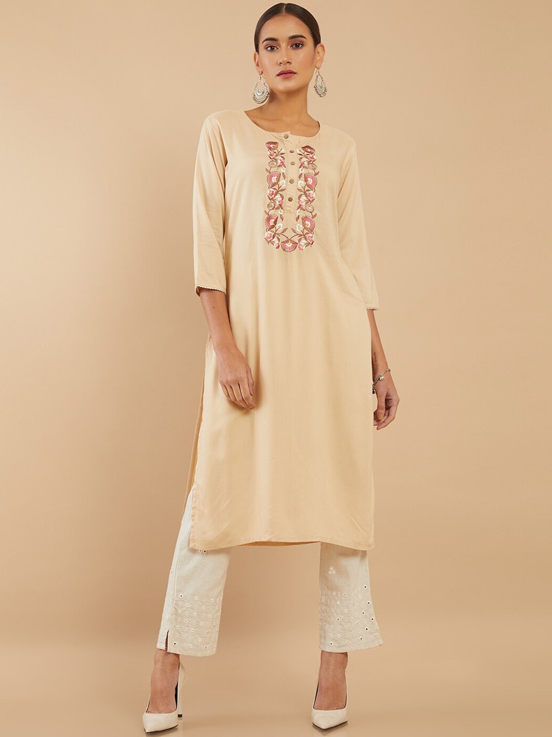 

Soch Women Beige Floral Embroidered Thread Work Kurta