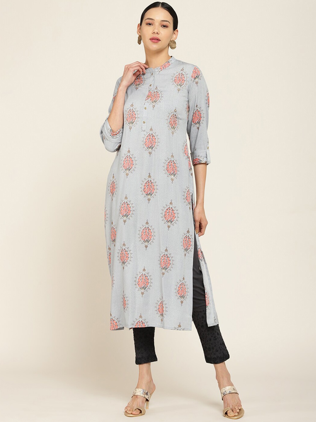 

Soch Women Grey Floral Printed Thread Work Kurta