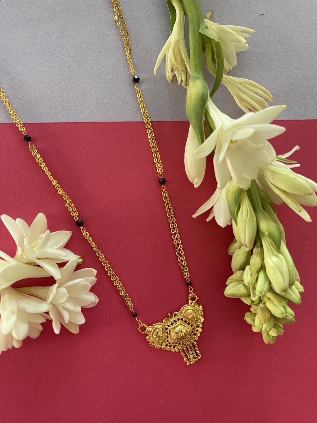 

Digital Dress Room Gold-Plated Black Crystal Beads Long Mangalsutra