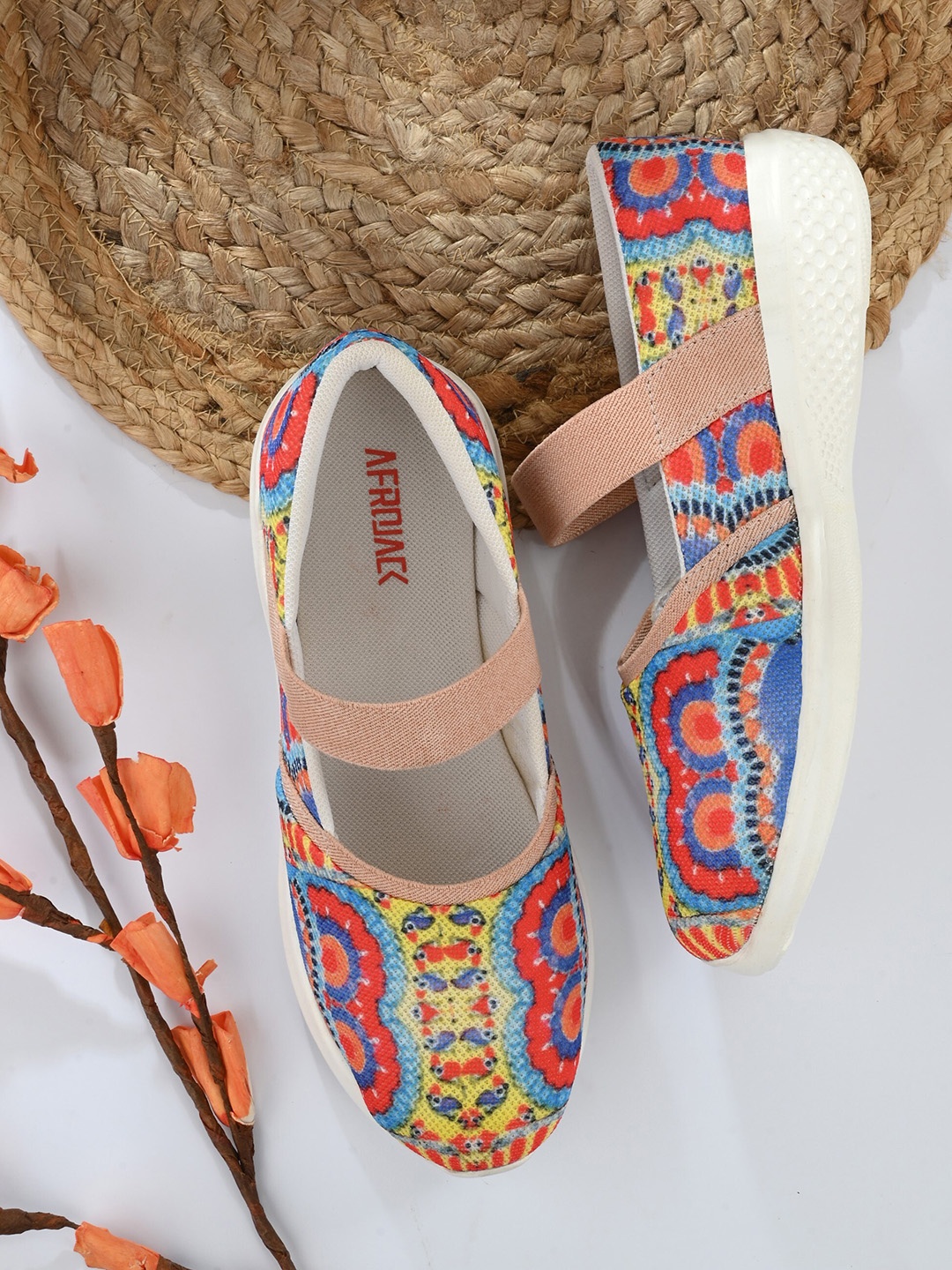 

AfroJack Women Pink Printed Ballerinas Flats