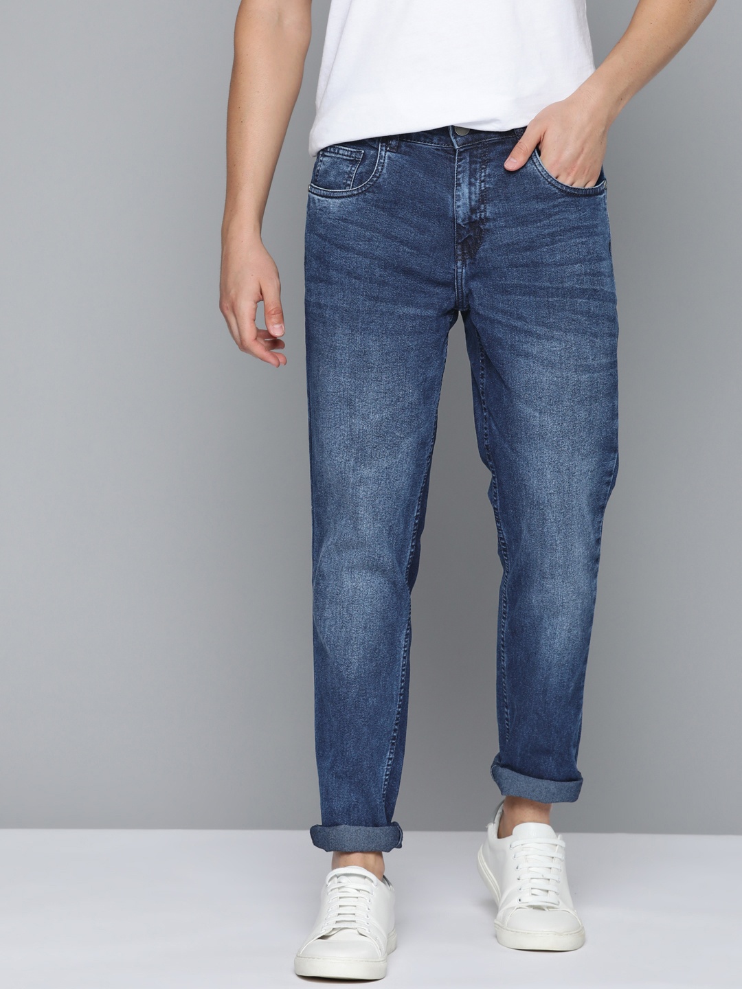 

Mast & Harbour Men Blue Tapered Fit Light Fade Jeans