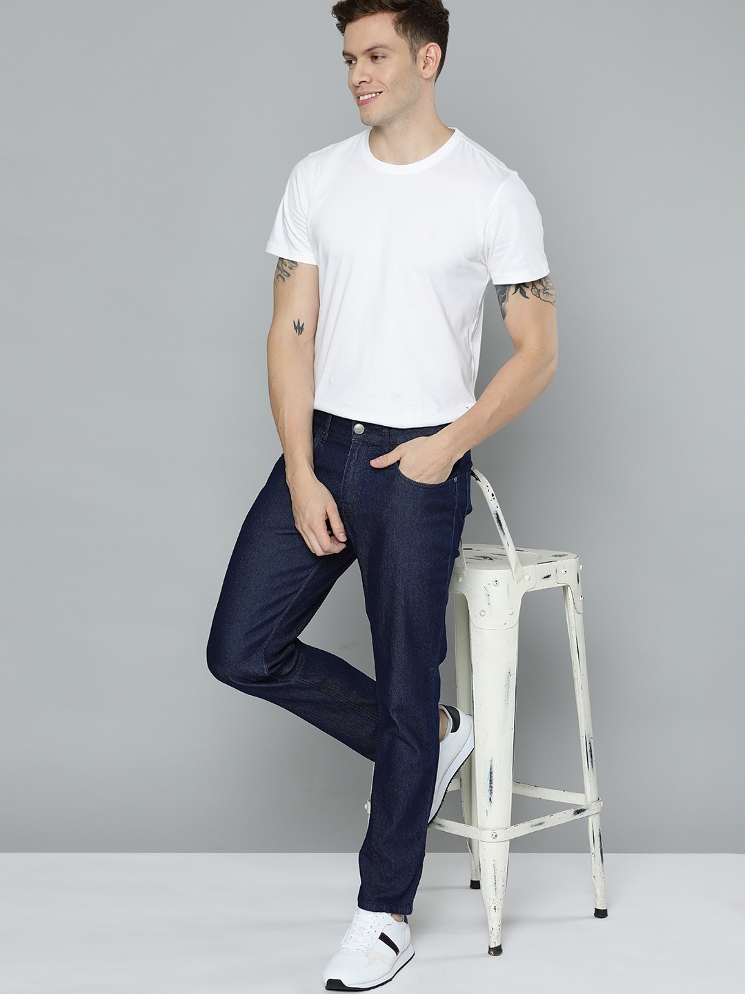 

Mast & Harbour Men Navy Blue Slim Fit Stretchable Jeans