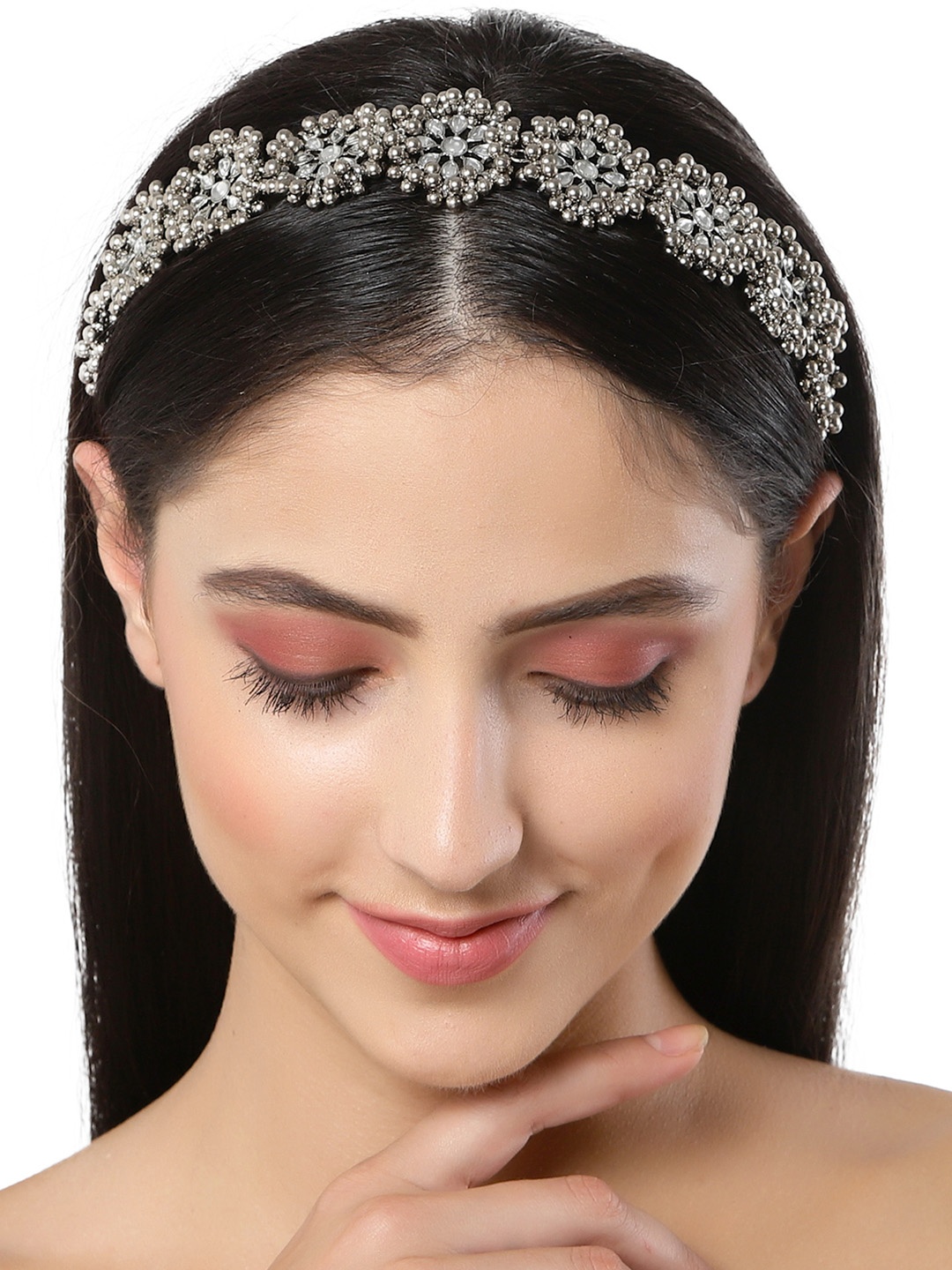 

KARATCART Women Silver-Toned Embellished Hairband