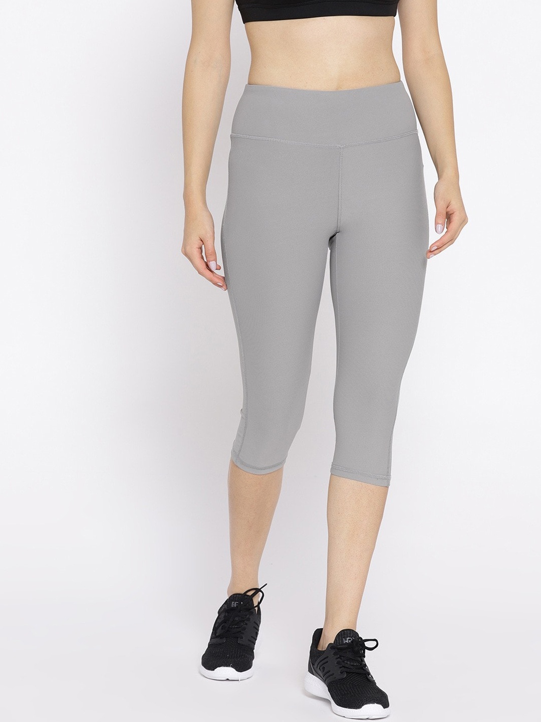 

Kanvin Women Grey Solid Slim Fit Tights