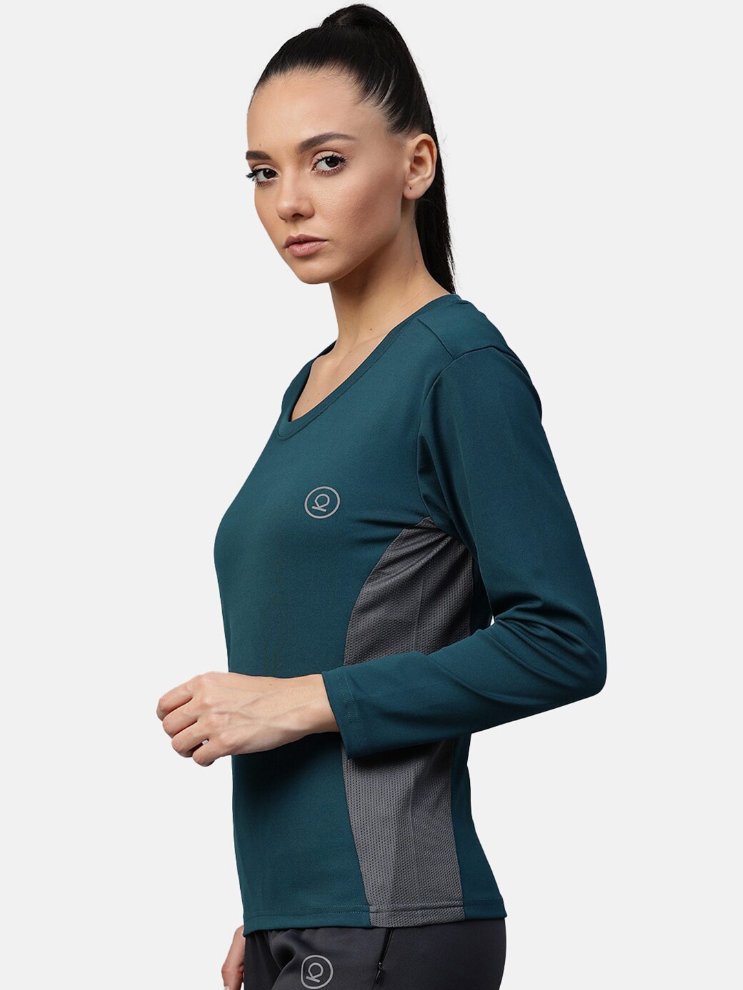 

Chkokko Women Blue & teal blue Yoga T-shirt