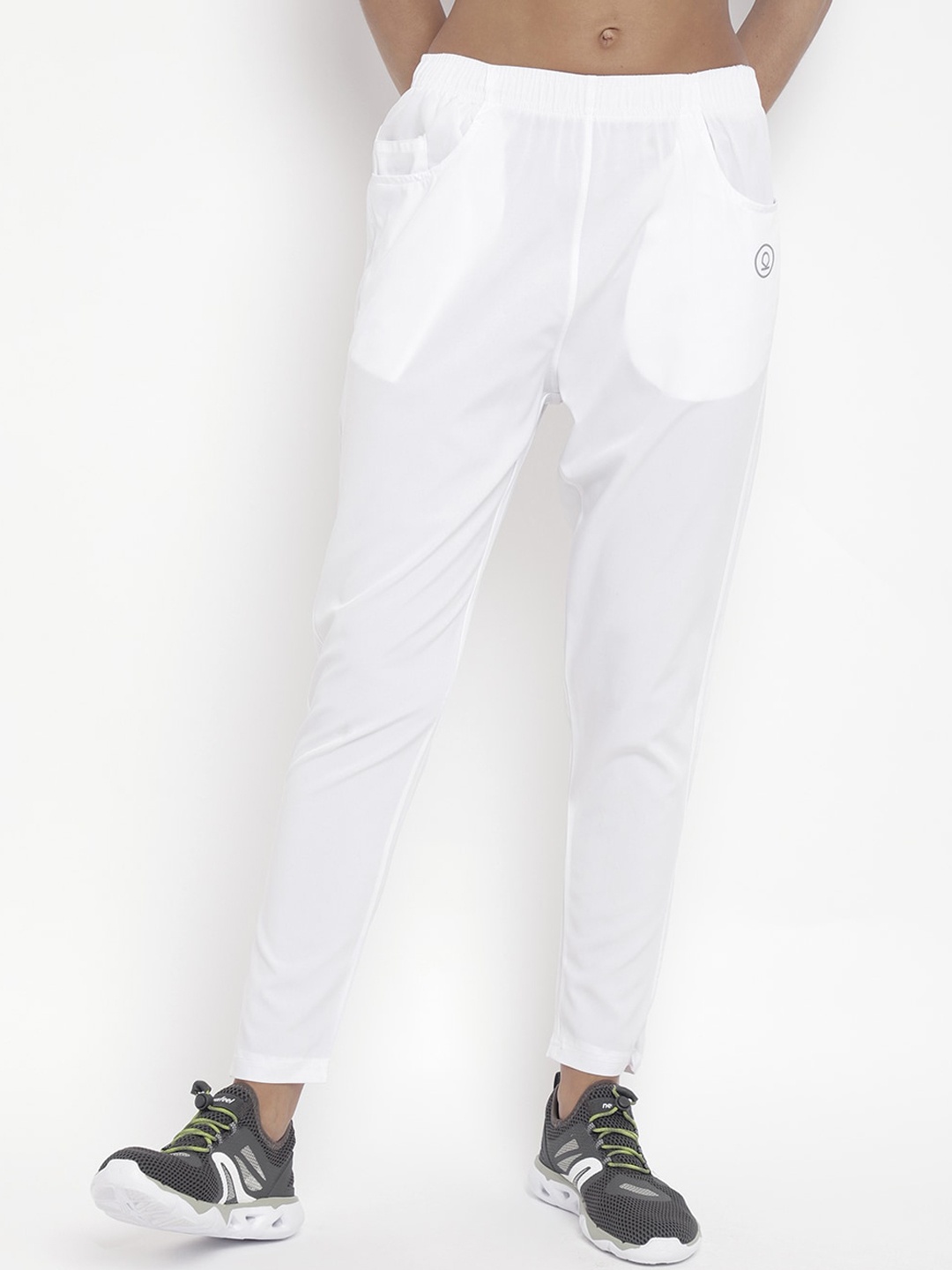 

CHKOKKO Women White Solid Track Pants