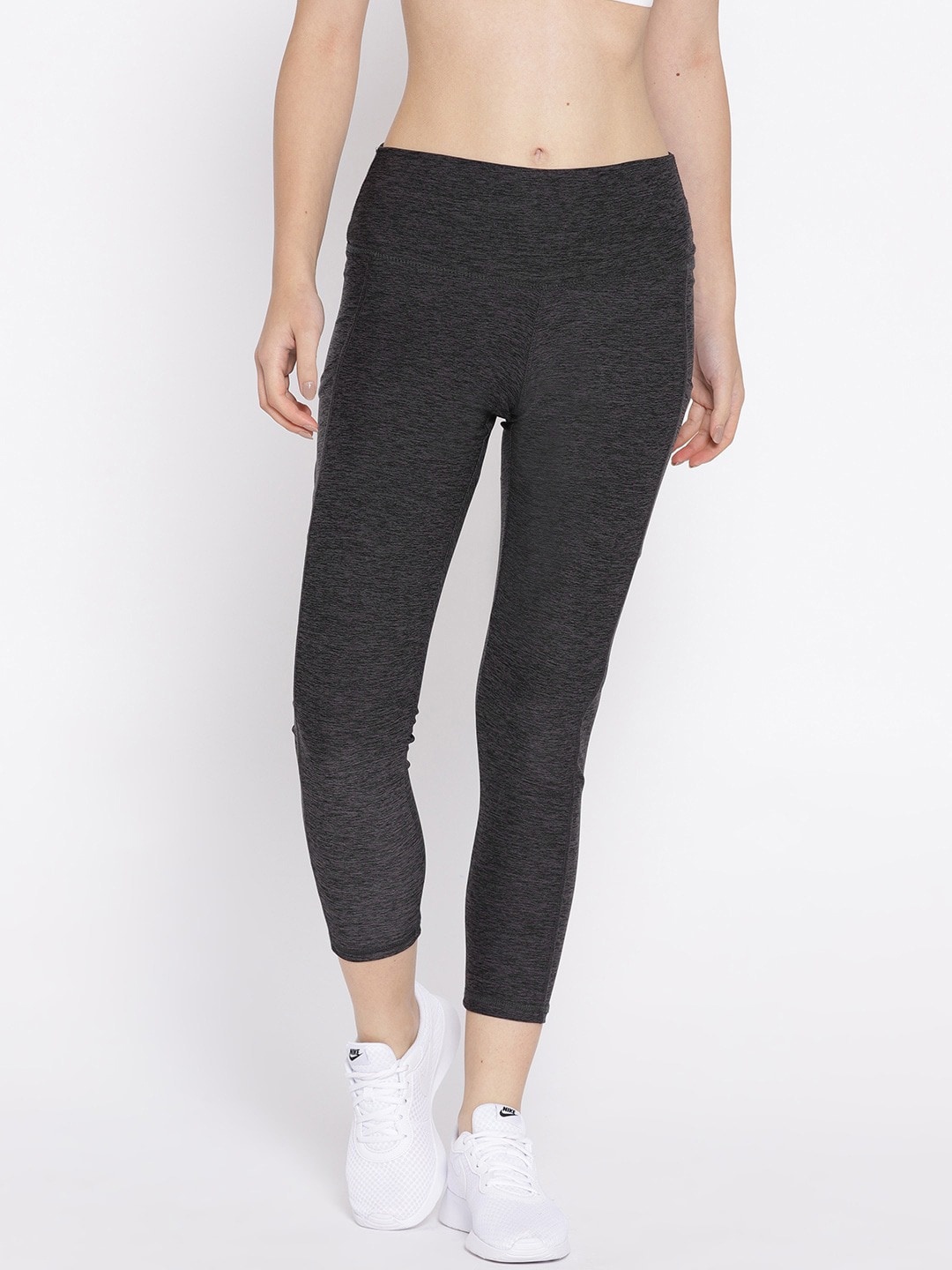 

Kanvin Women Charcoal Grey Solid Training Tights