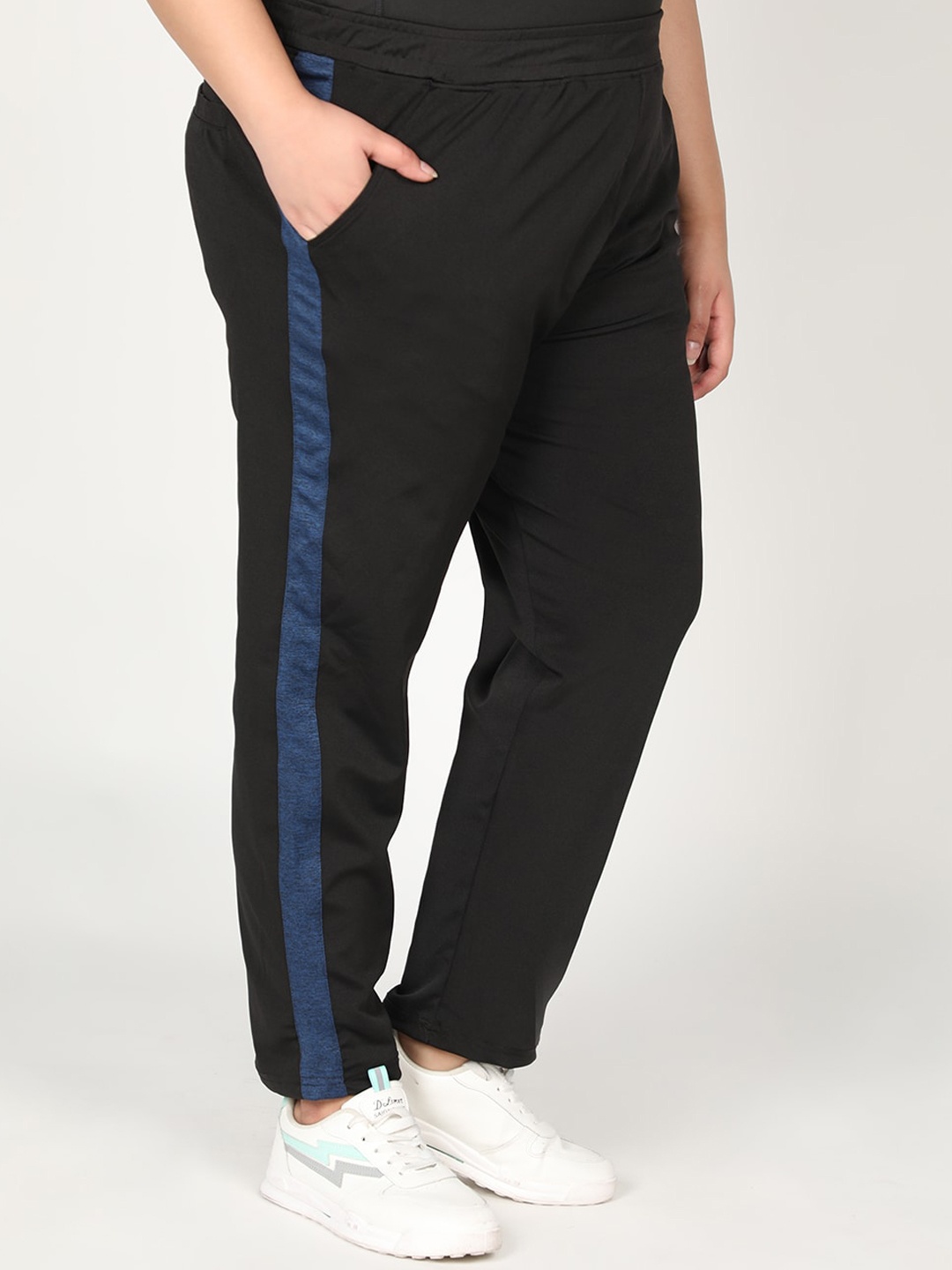

CHKOKKO Plus Women Black Solid Track Pants