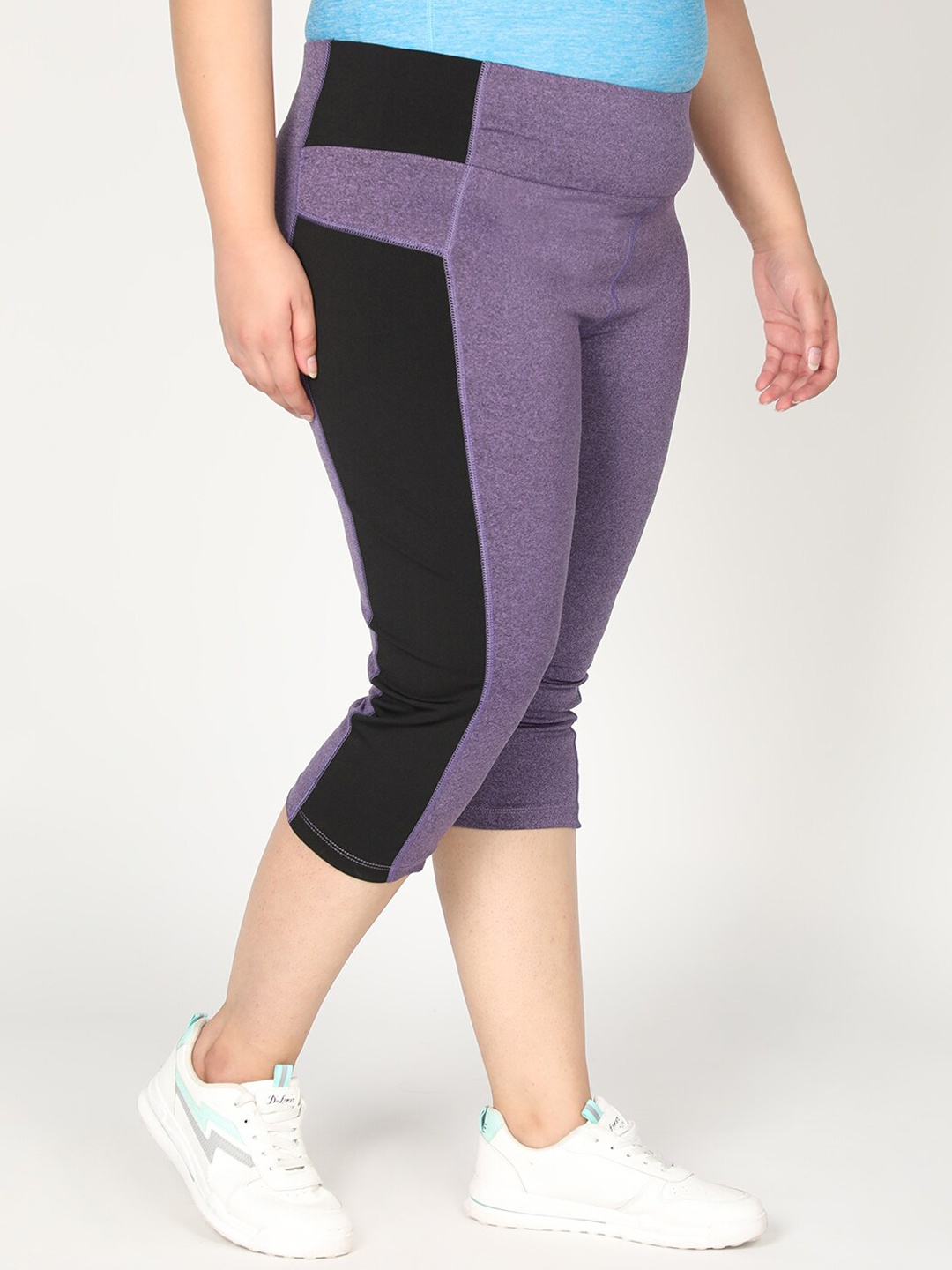 

CHKOKKO Plus Women Purple Capris