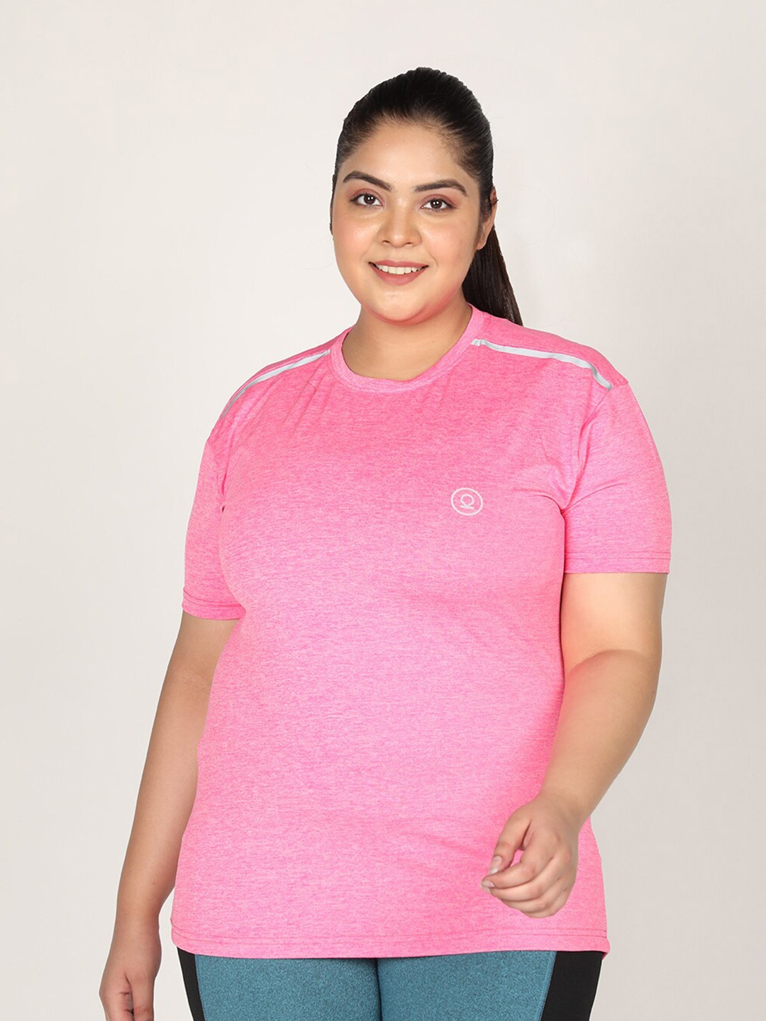 

CHKOKKO Plus Women Pink Solid Round Neck Regular Fit T-shirt