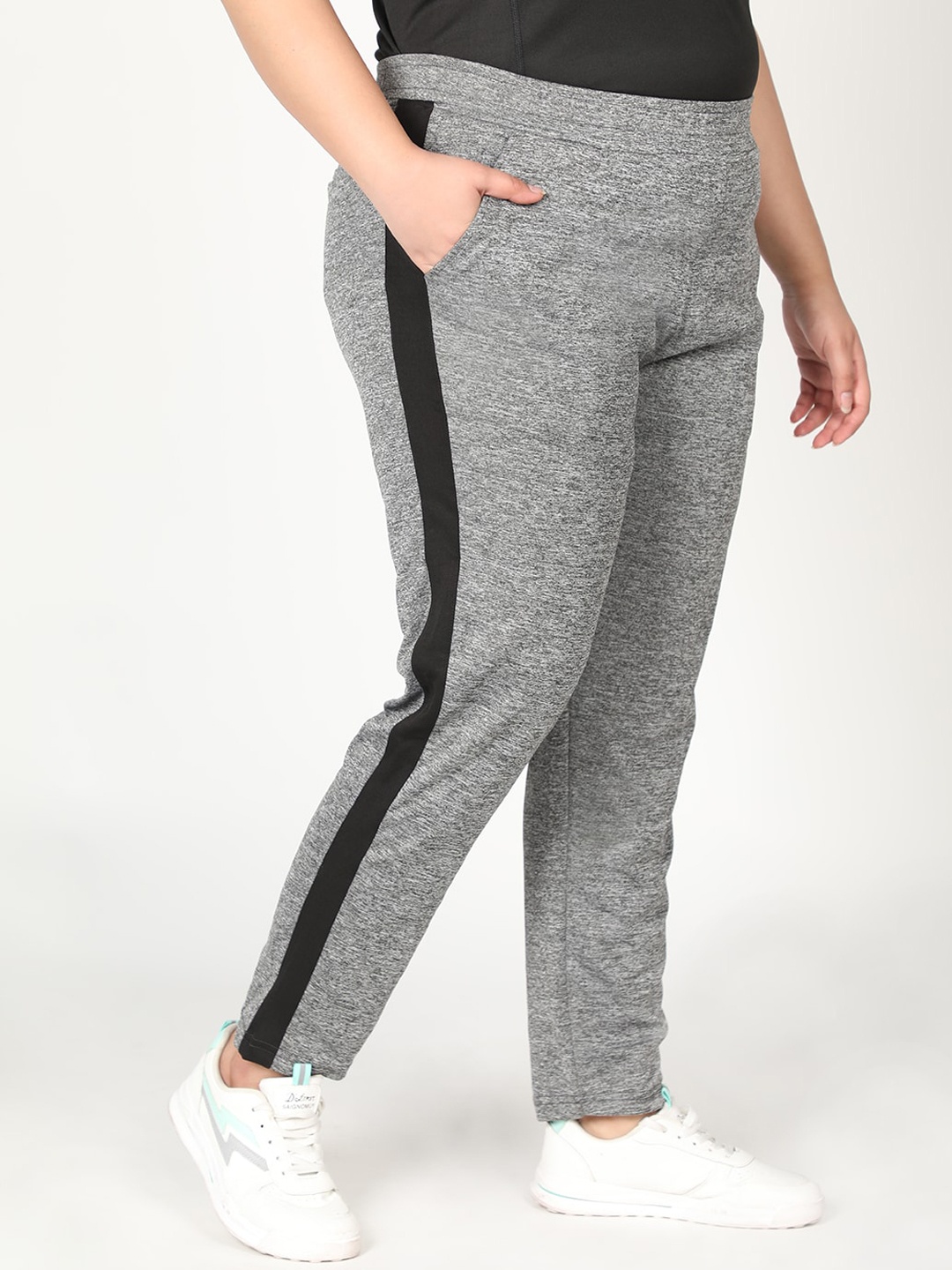 

CHKOKKO Plus Women Grey Solid Track Pants