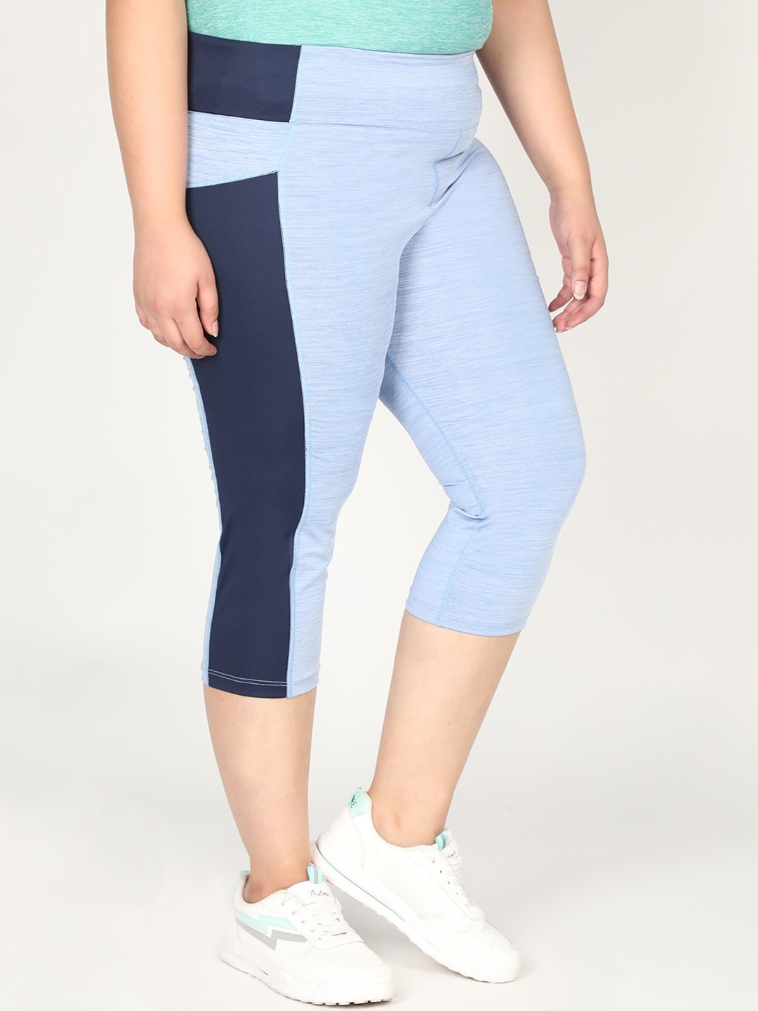 

CHKOKKO Plus Women Blue Capris