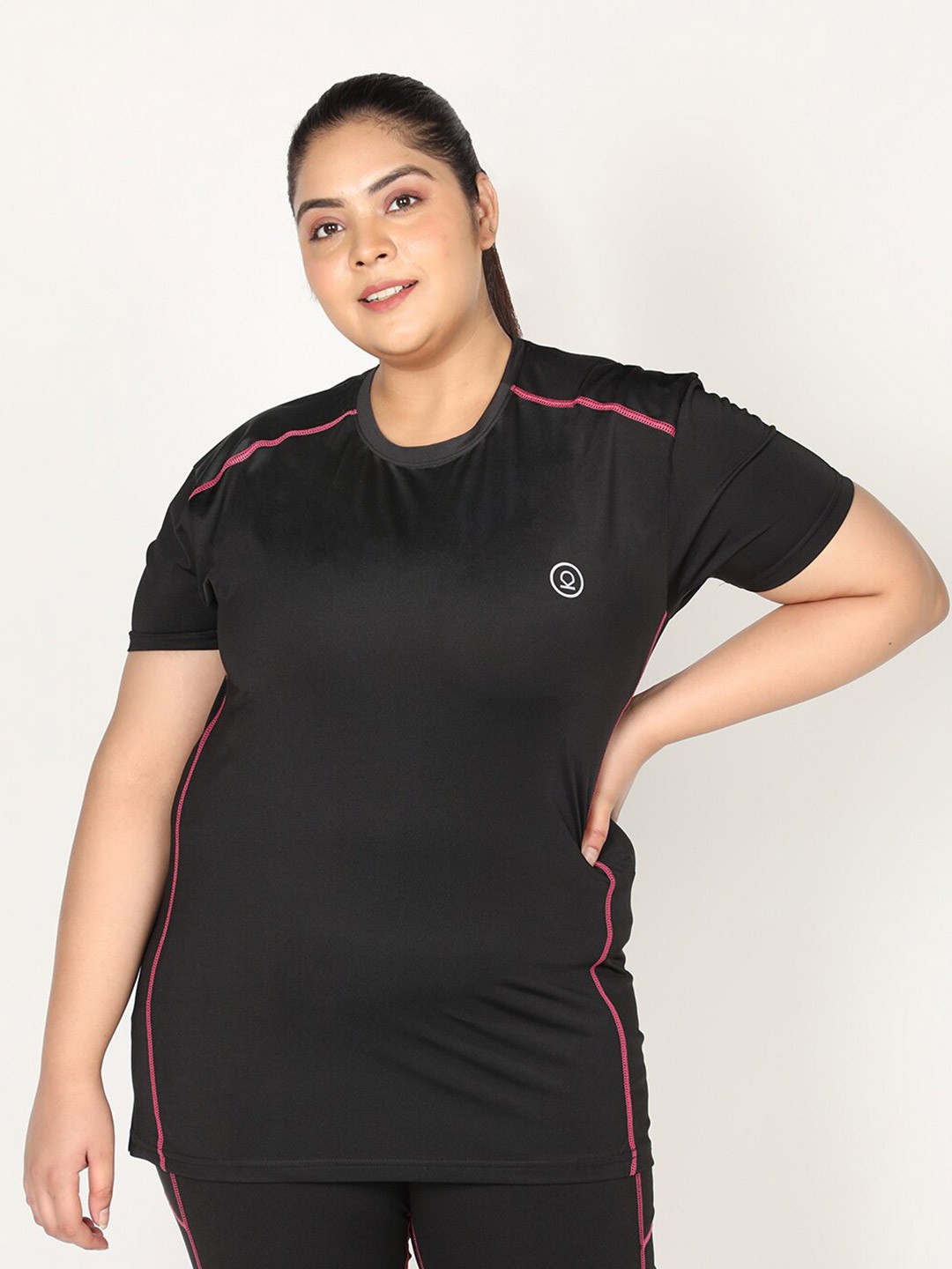 

CHKOKKO Plus Women Black Solid Regular Fit T-shirt