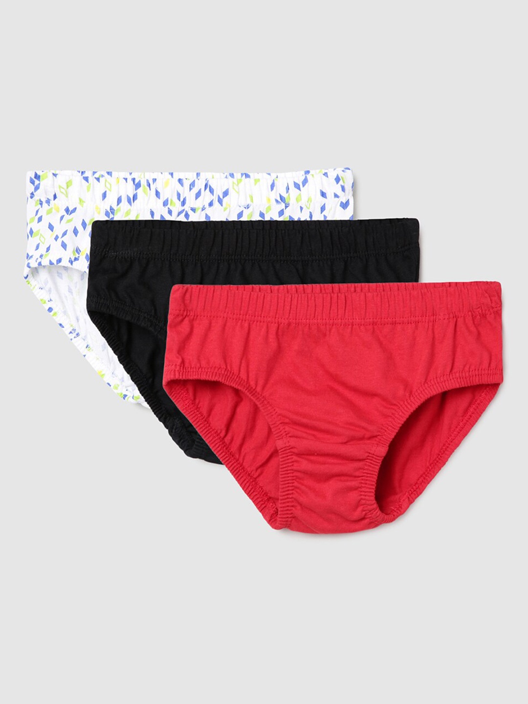 

max Boys Pack of 3 Black & Red Cotton Briefs