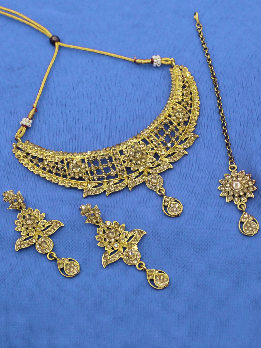

SAIYONI Gold-Plated Kundan-Studded Jewellery Set