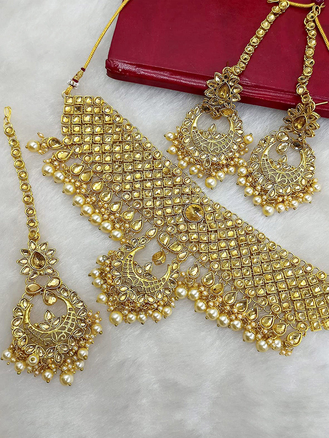 

SAIYONI Gold-Plated Kundan Studded Choker Jewellery Set