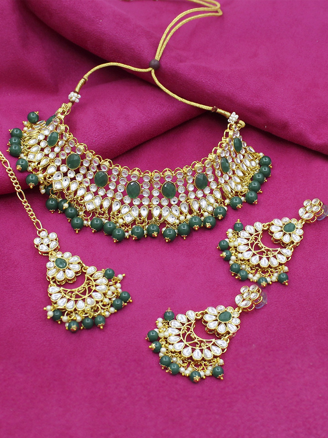 

SAIYONI Gold-Plated Green & White Kundan-Studded Jewellery Set