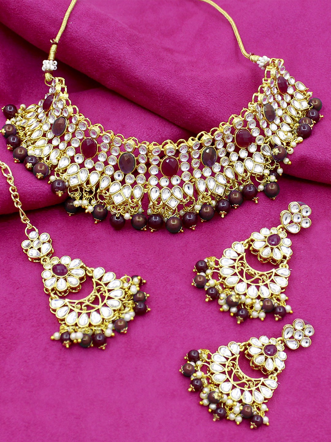 

SAIYONI Gold-Plated White & Maroon Kundan-Studded & Pearl Beaded Jewellery Set
