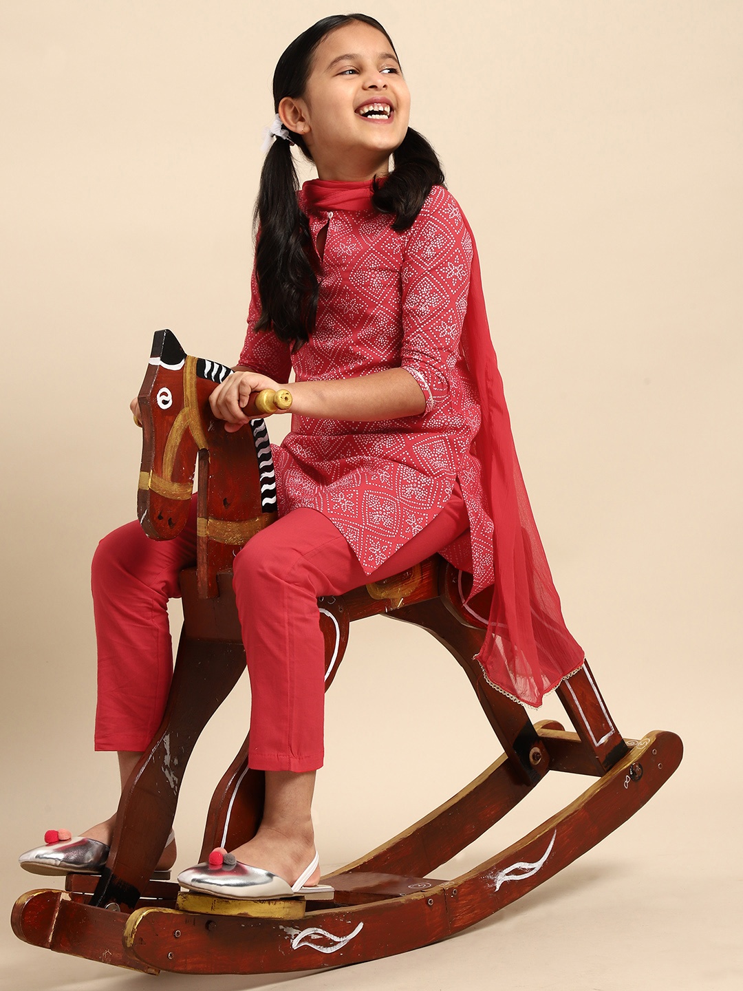 

House of Pataudi Girls Pink Bandhani Pure Cotton Jashn Kurta with Trousers & With Dupatta