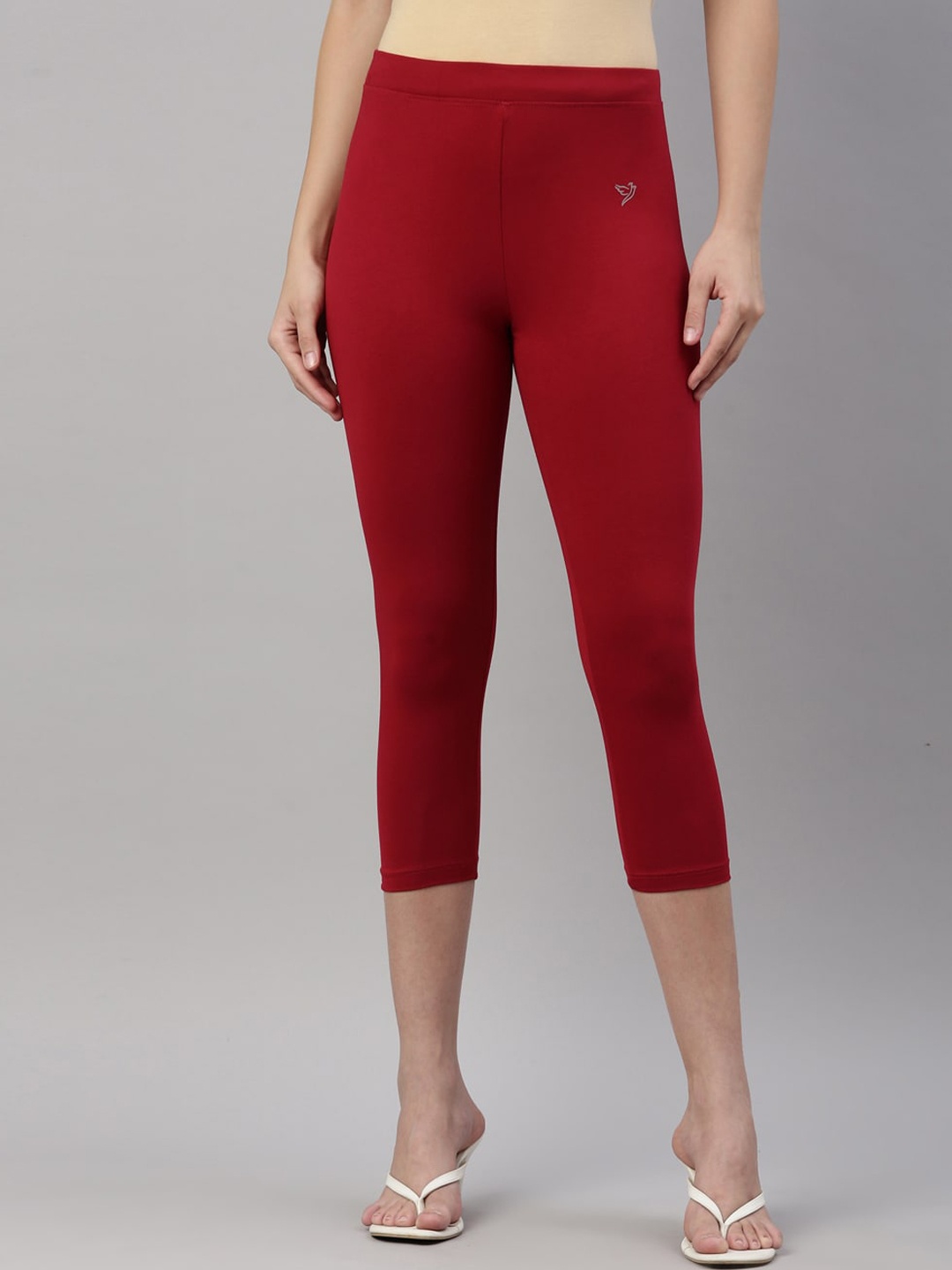 

TWIN BIRDS Women Solid Skinny Fit Three-Fourth Length Stretch Cotton Capri Legging, Maroon