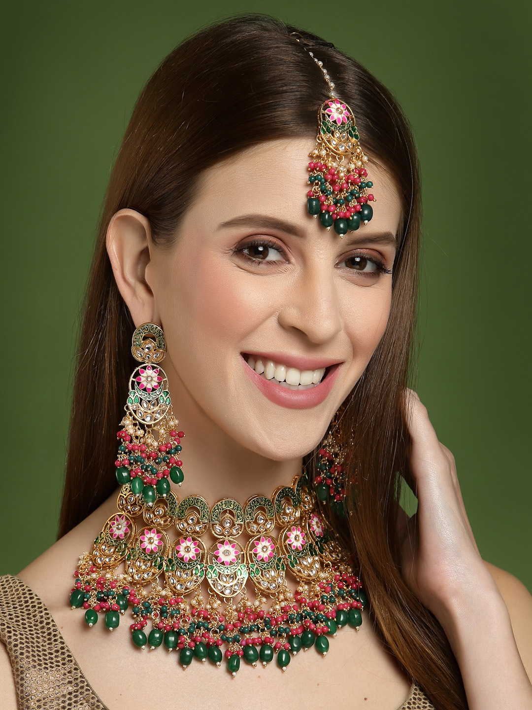 

PANASH Gold-Plated White Kundan-Studded & Pink & Green Pearl Beaded Jewellery Set