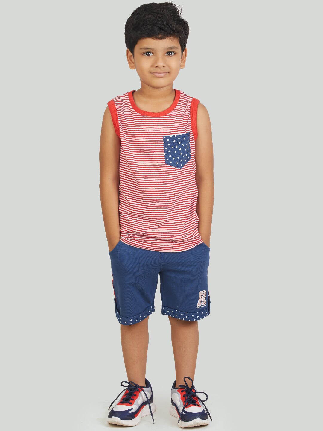 

Zalio Boys Red & Blue T-shirt with Shorts