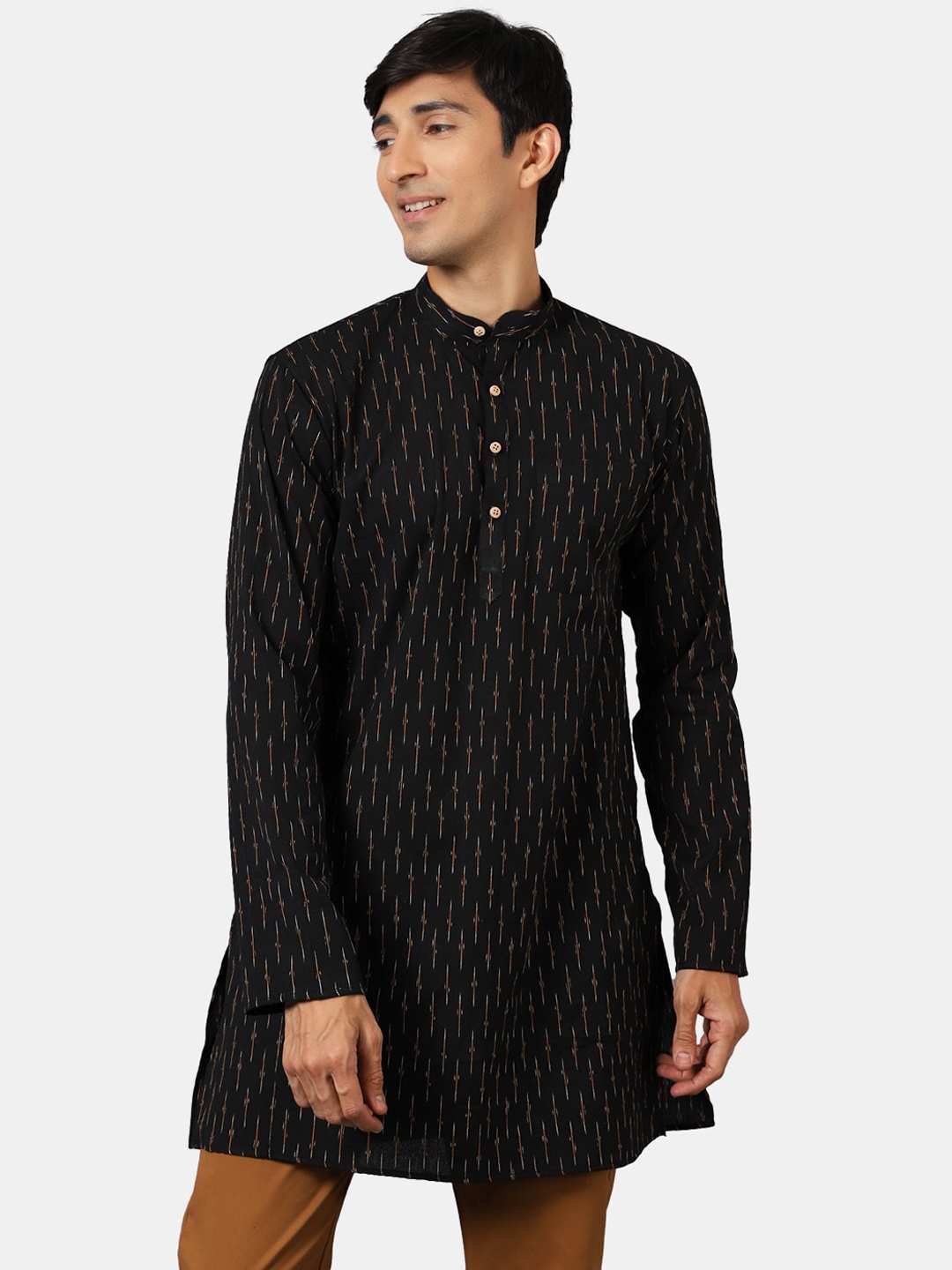 

Wintage Men Black Striped Kurta