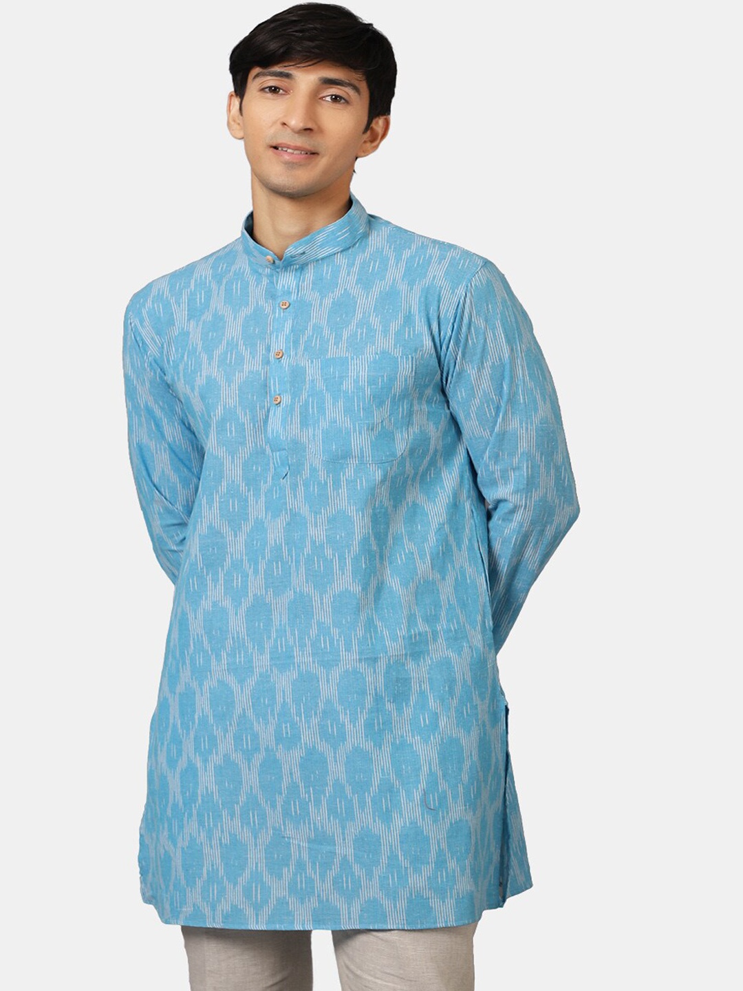 

Wintage Men Blue Thread Work Kurta