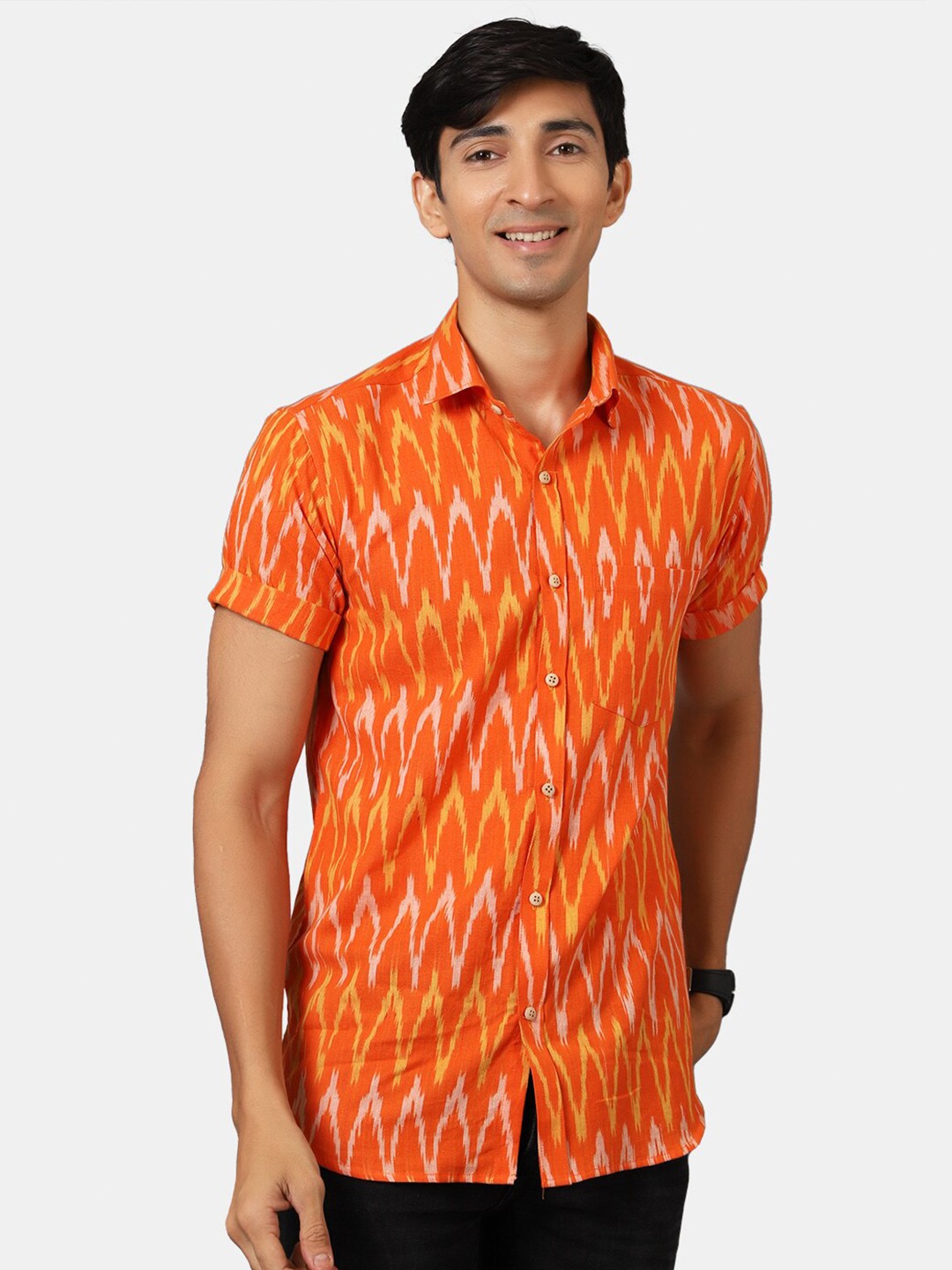 

Wintage Men Orange Classic Printed Casual Shirt