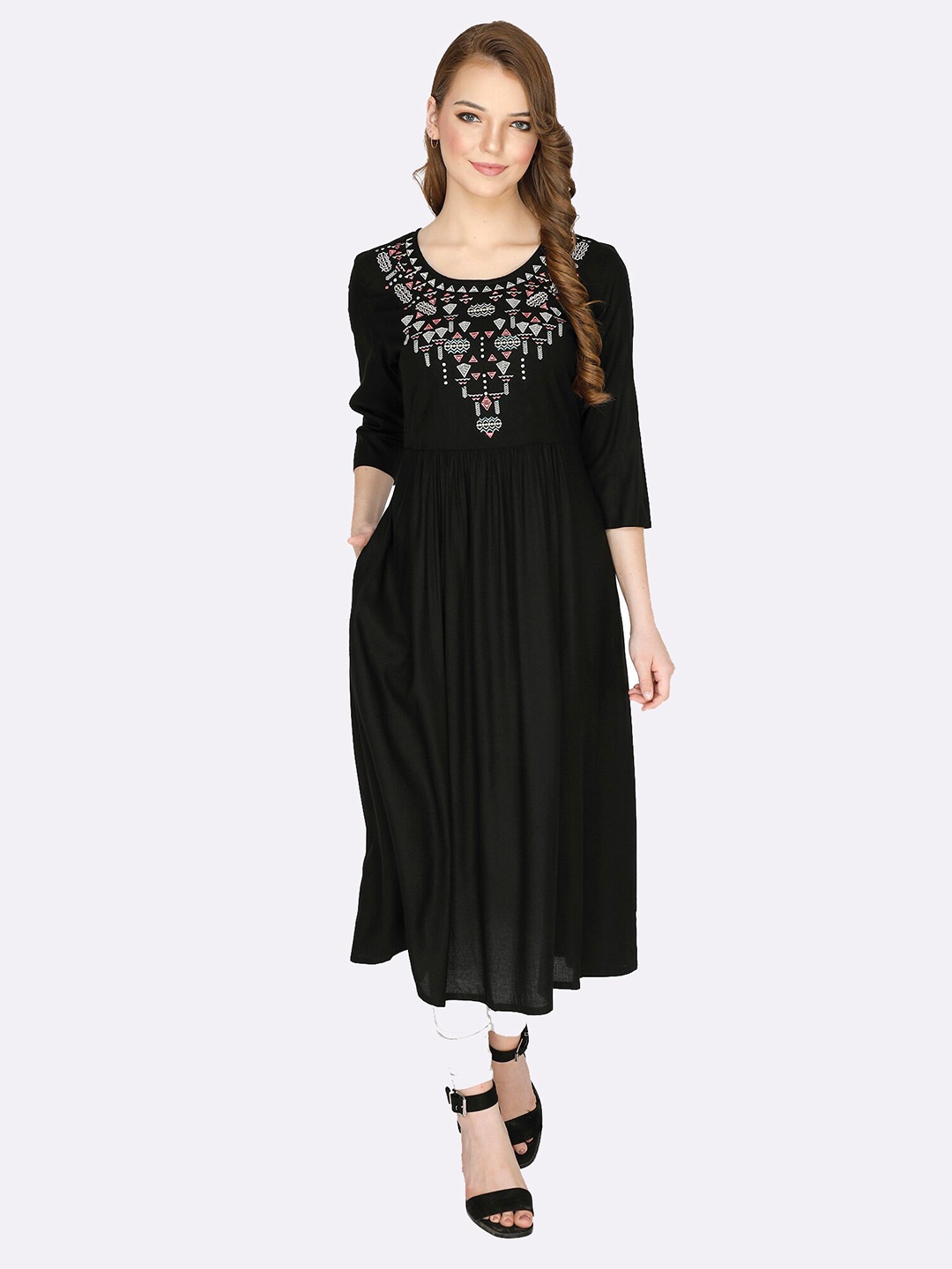 

shashvi Black & Black Floral Embroidered Thread Work Thread Work Kurti