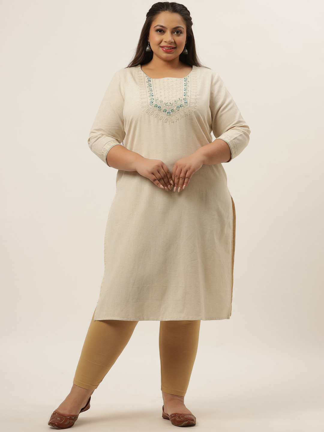 

Yufta Plus Size Women Off White Thread Work Kurta