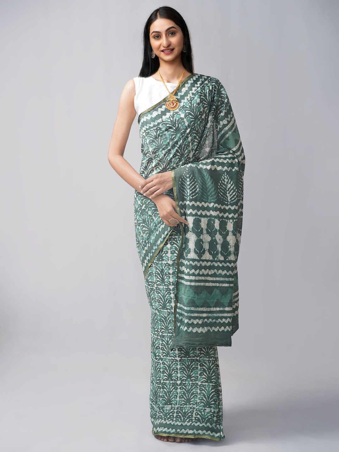 

Unnati Silks Women Green Sarees