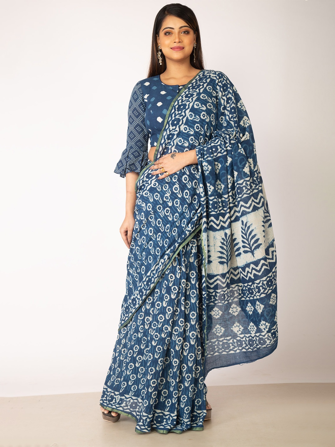 

Unnati Silks Women Navy Blue Sarees