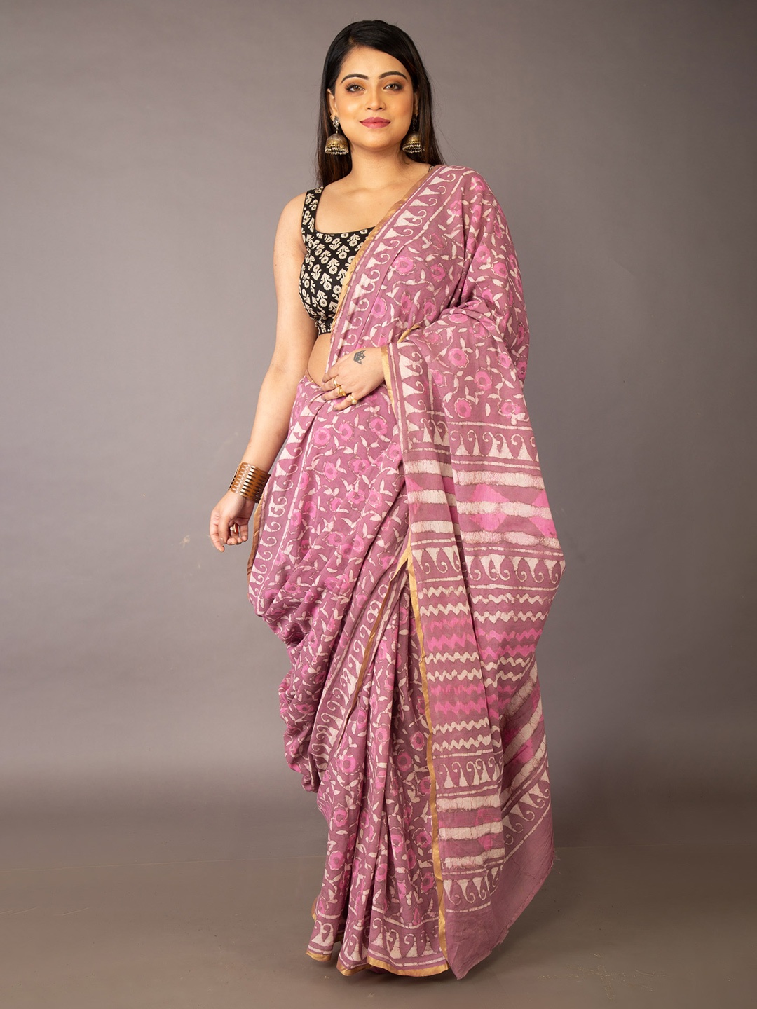 

Unnati Silks Women Pink Sarees