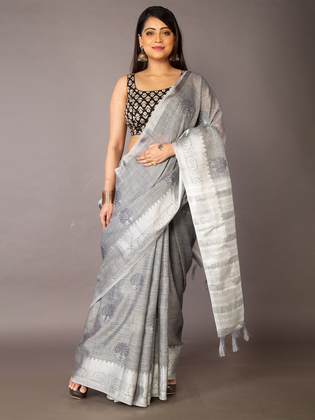 

Unnati Silks Women Grey Sarees