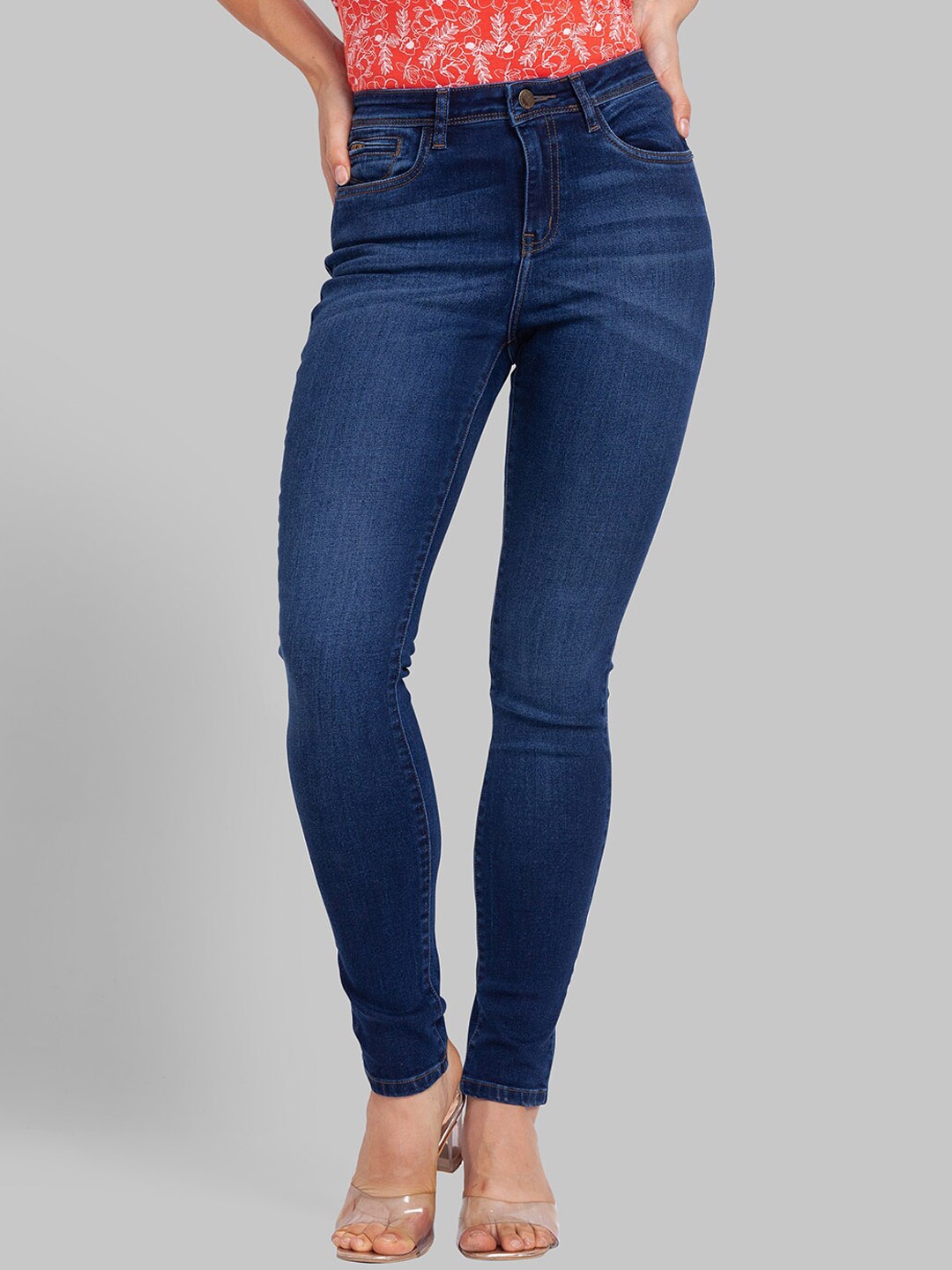 

Parx Women Blue Skinny Fit Light Fade Jeans