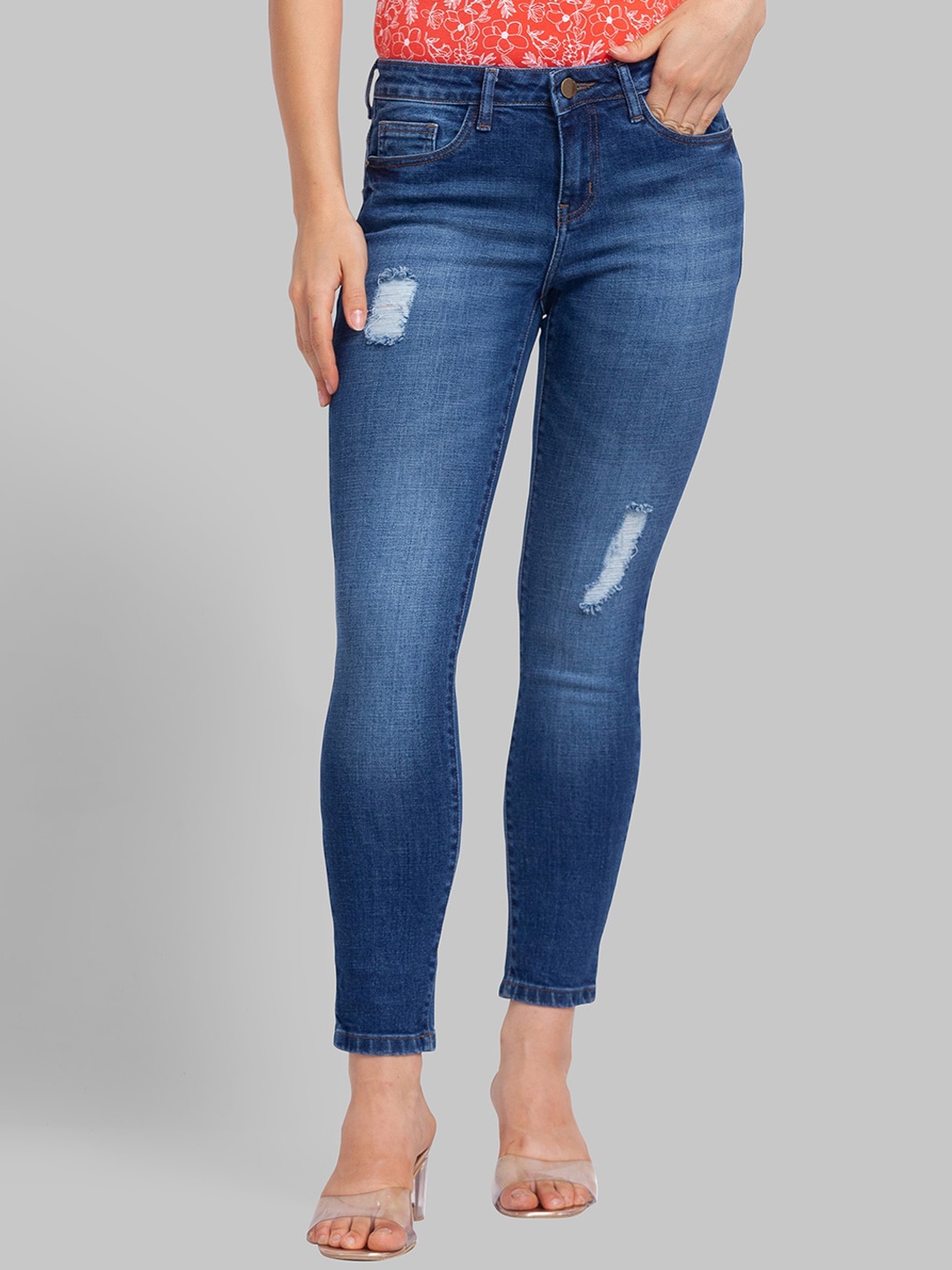 

Parx Women Blue Skinny Fit Mildly Distressed Heavy Fade Jeans