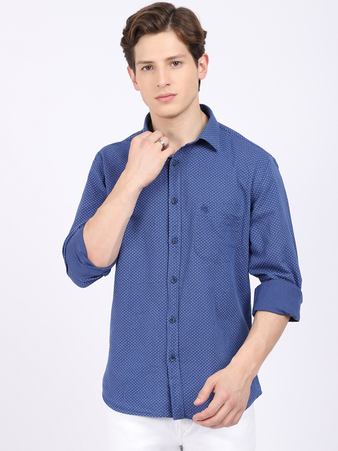 

Cantabil Men Blue Checked Casual Shirt
